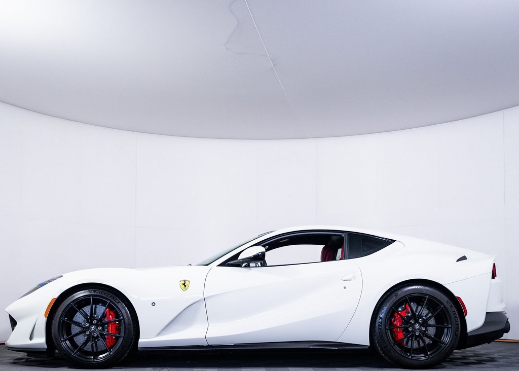 Certified Used 2018 Bianco Avus Ferrari Base image 4