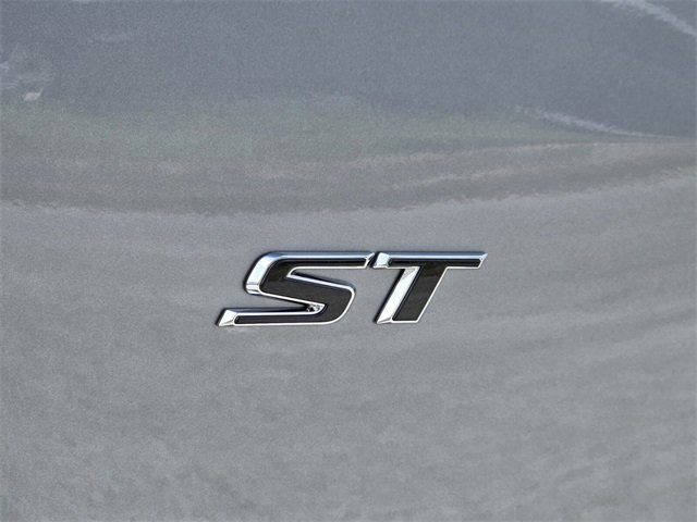 2026 Buick Enclave Sport Touring photo 3