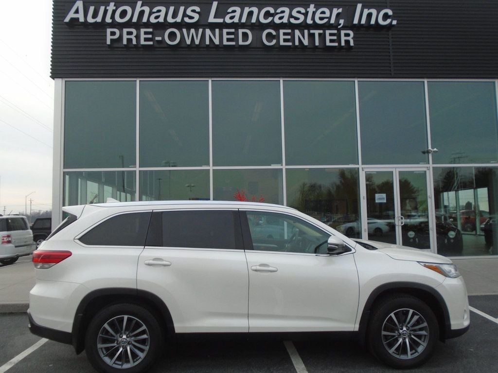 2019 Toyota Highlander XLE's photo