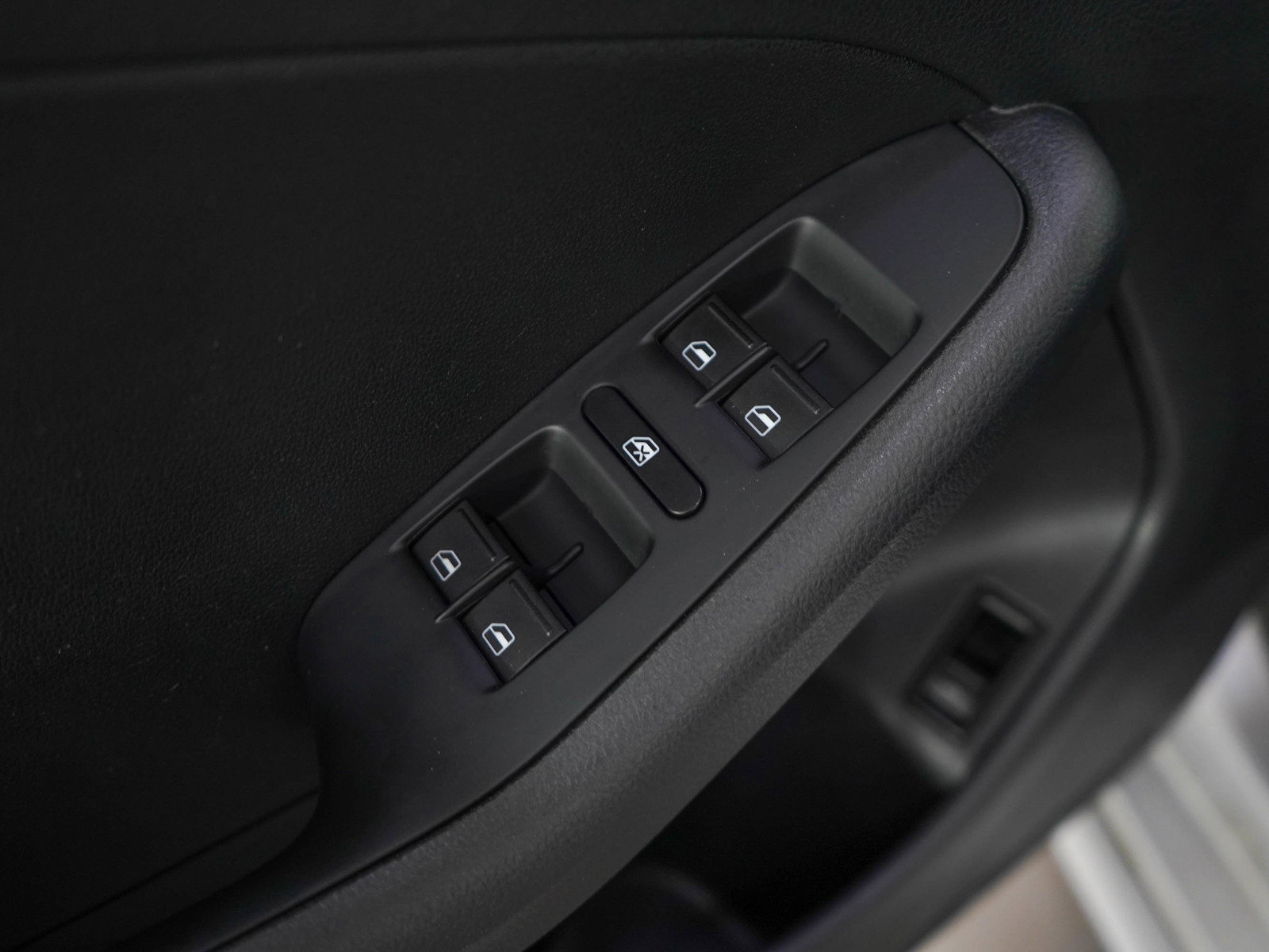 2015 Volkswagen Jetta 1.8T SE photo 20