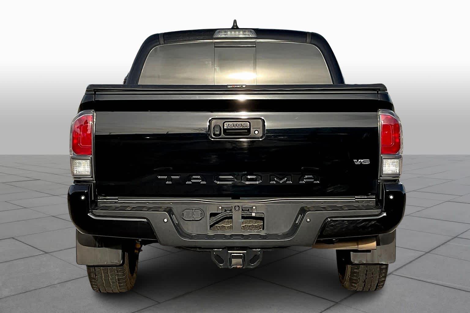 2021 Toyota Tacoma TRD photo 4