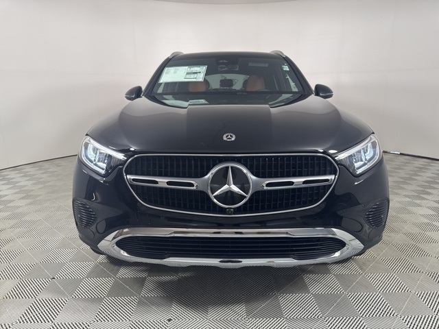 2026 Mercedes Benz GLC 300 4MATIC photo 2