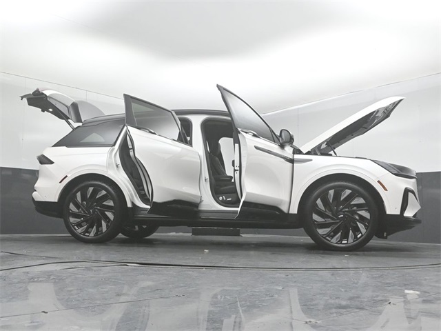 2024 LINCOLN NAUTILUS - Image 55