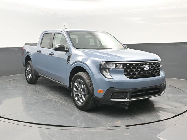 2025 Ford Maverick XLT photo 2
