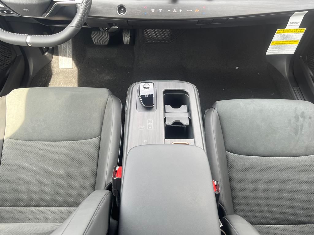 2025 Nissan ARIYA Engage Evolve+ Empower photo 34