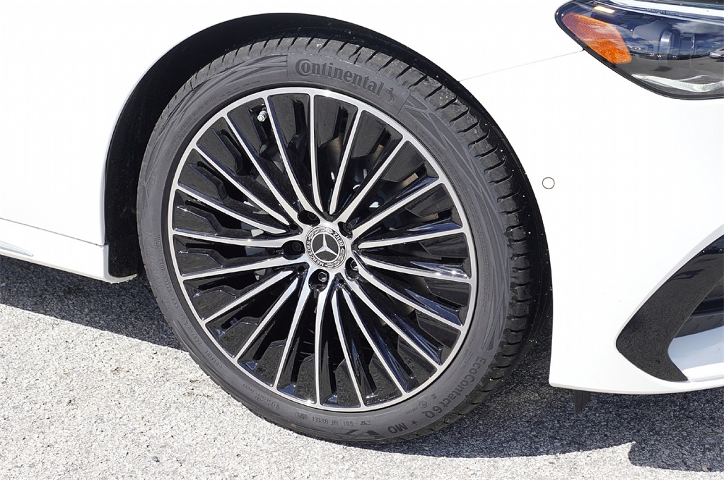 2026 Mercedes Benz E 350 photo 9