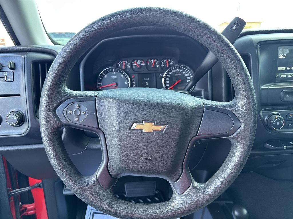 2018 Chevrolet Silverado 1500 Custom photo 20