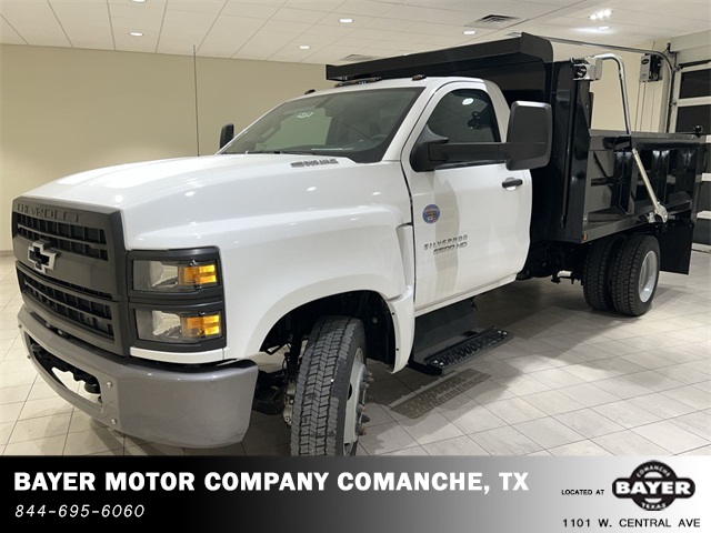 2023 Chevrolet Silverado 4500 Medium Duty Chassis Cab Work Truck's photo