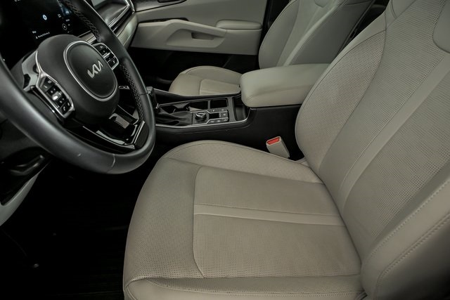 2024 Kia Sorento S photo 11