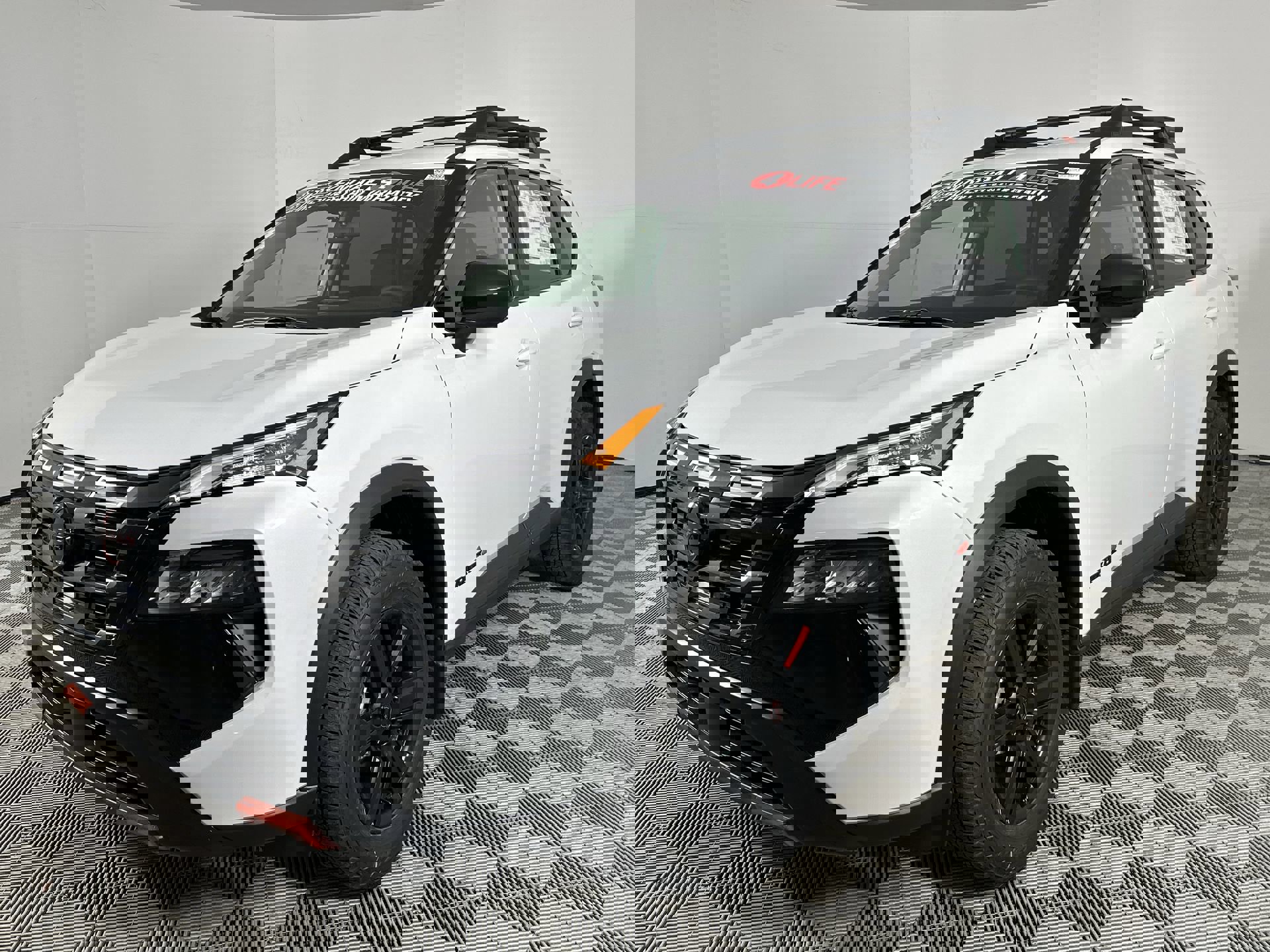 2025 Nissan Rogue SV photo 3