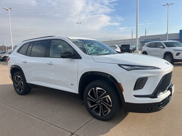 2026 Buick Enclave Sport Touring's photo