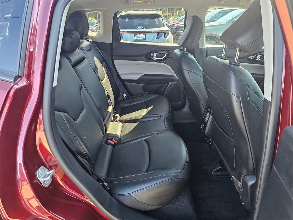 2022 Jeep Compass Limited photo 12