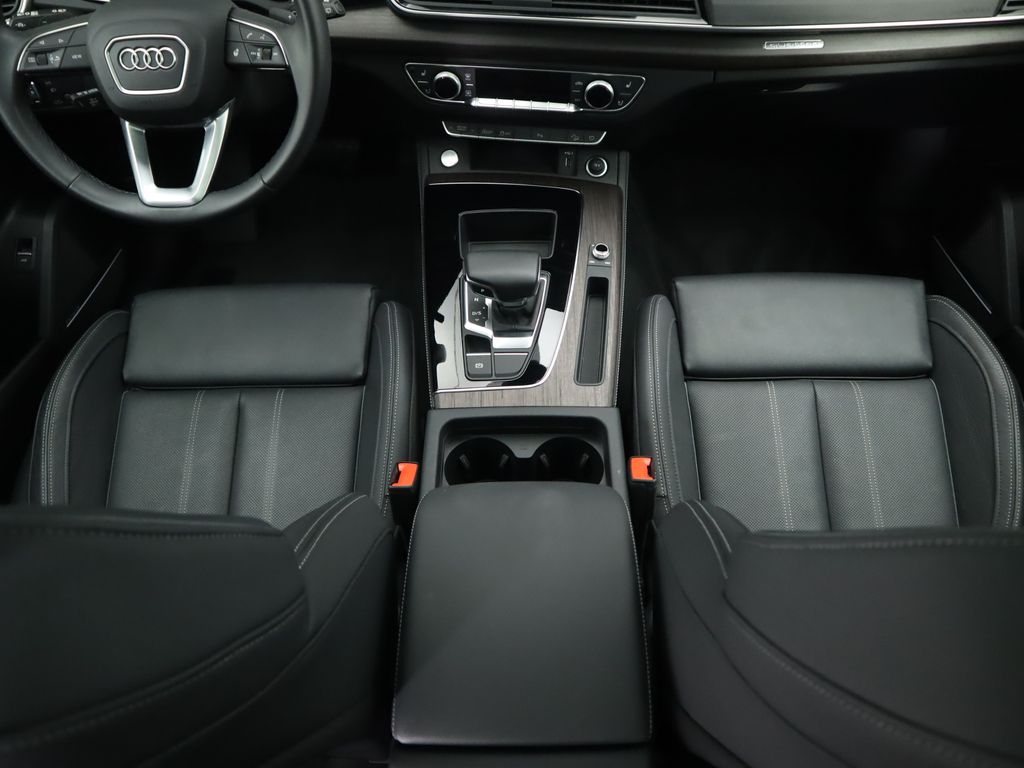 2025 Audi Q5 45 S line Premium Plus photo 15