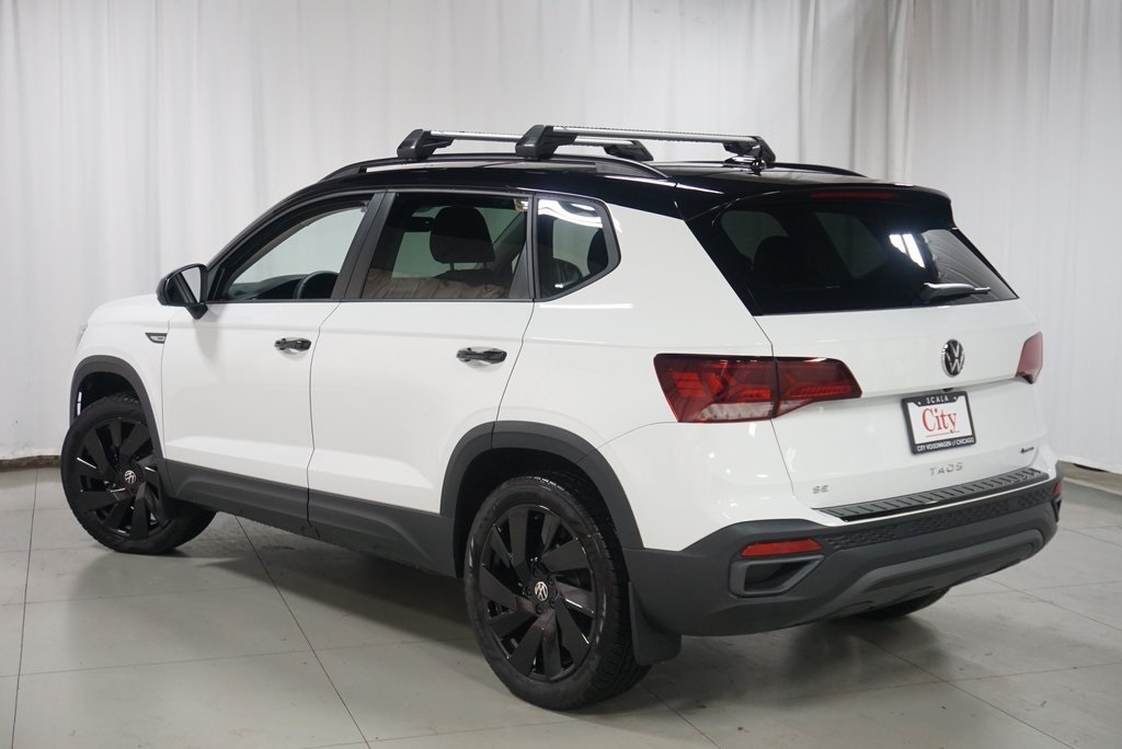 2024 Volkswagen Taos SE photo 8