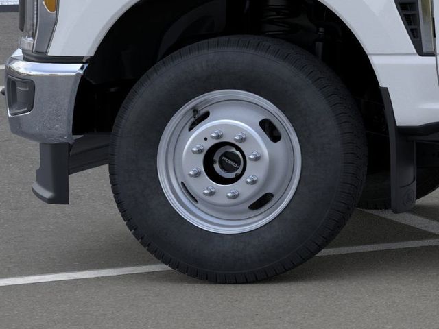 2026 Ford F-350 photo 16