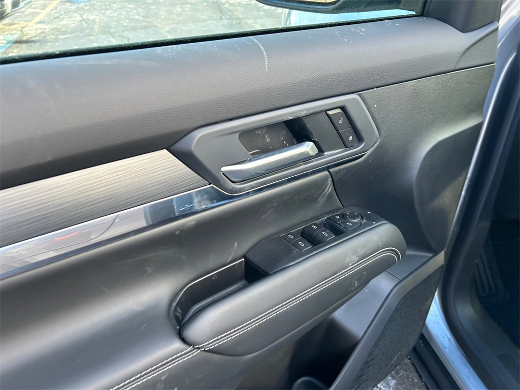 2026 GMC TERRAIN - Image 13