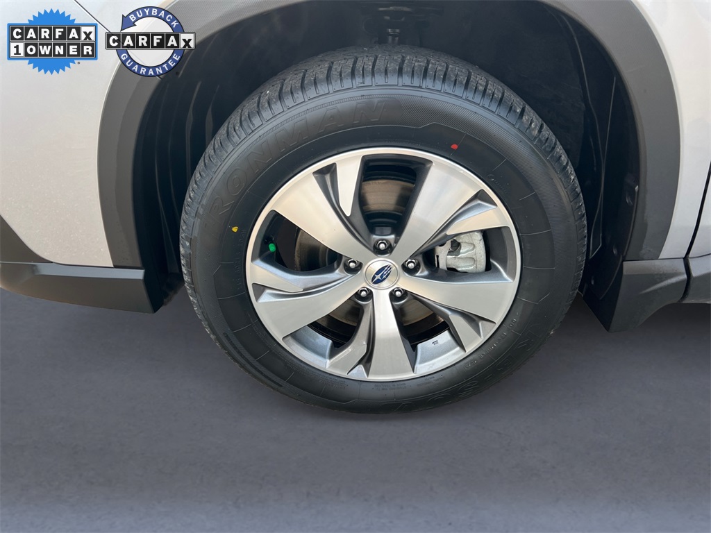 2024 Subaru Ascent Premium photo 8
