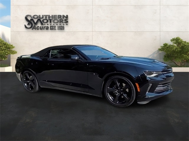 2018 Chevrolet Camaro 2LT photo 27