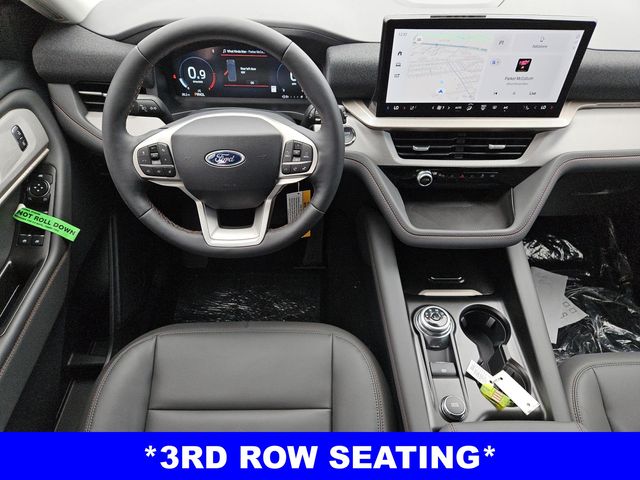 2025 Ford Explorer photo 2