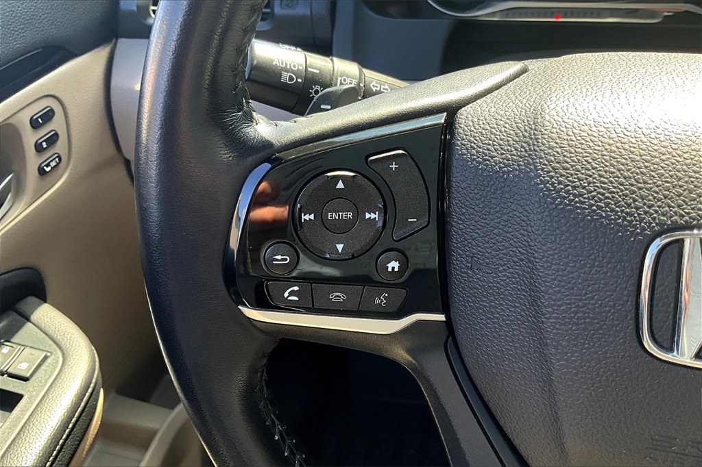 2021 Honda Pilot Touring photo 23