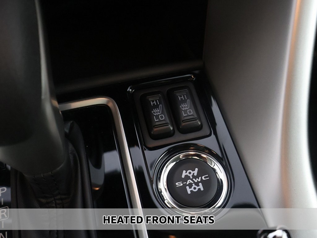 2025 Mitsubishi Eclipse Cross LE photo 4