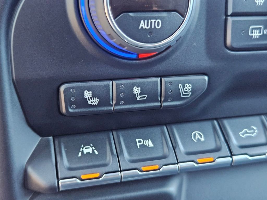 2022 Chevrolet Silverado 1500 LTZ photo 24