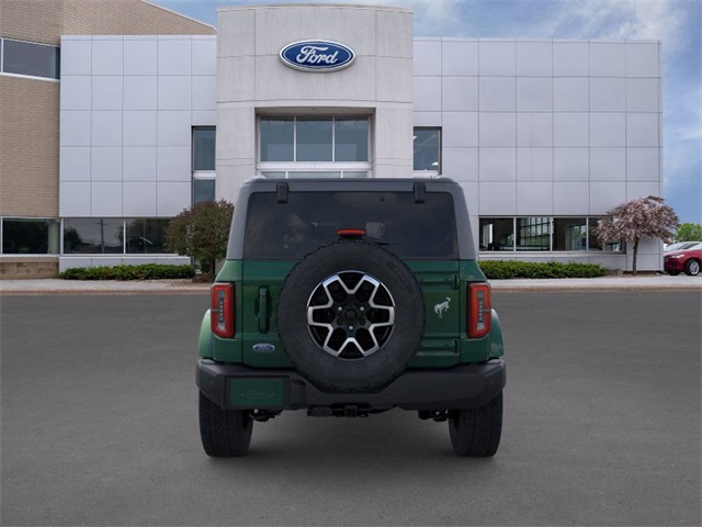 2025 Ford Bronco Outer Banks photo 4