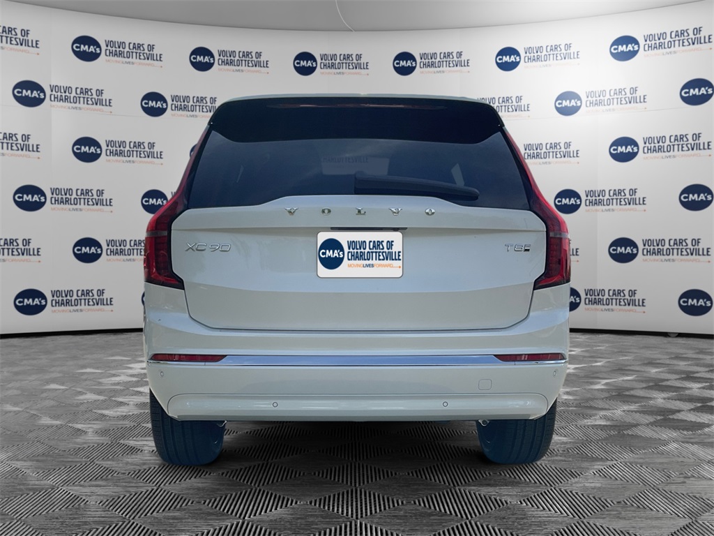 2025 Volvo XC90 Recharge T8 Plus photo 4