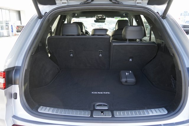2024 GENESIS GV70 - Image 7