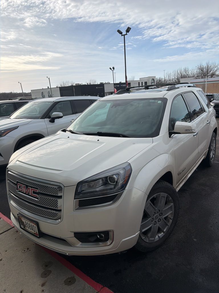 2015 GMC Acadia Denali's photo