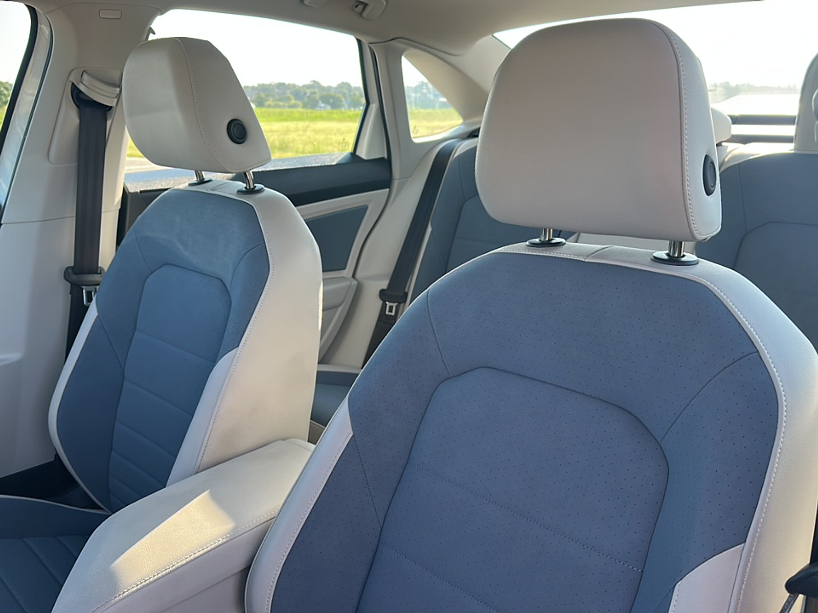 2025 Volkswagen Jetta 1.5T SE photo 6