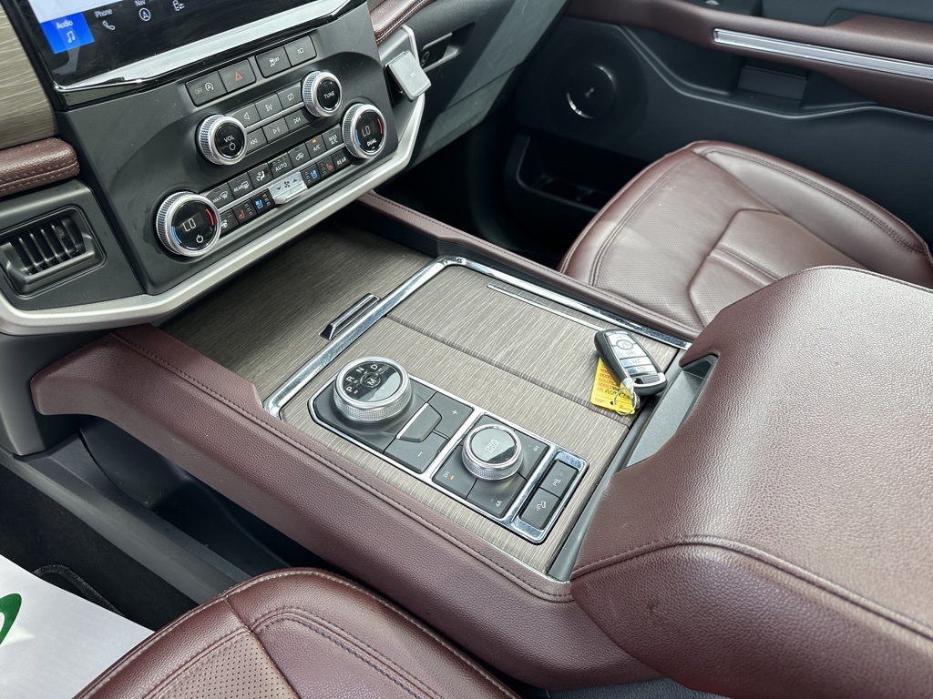 2024 Ford Expedition MAX Limited photo 17