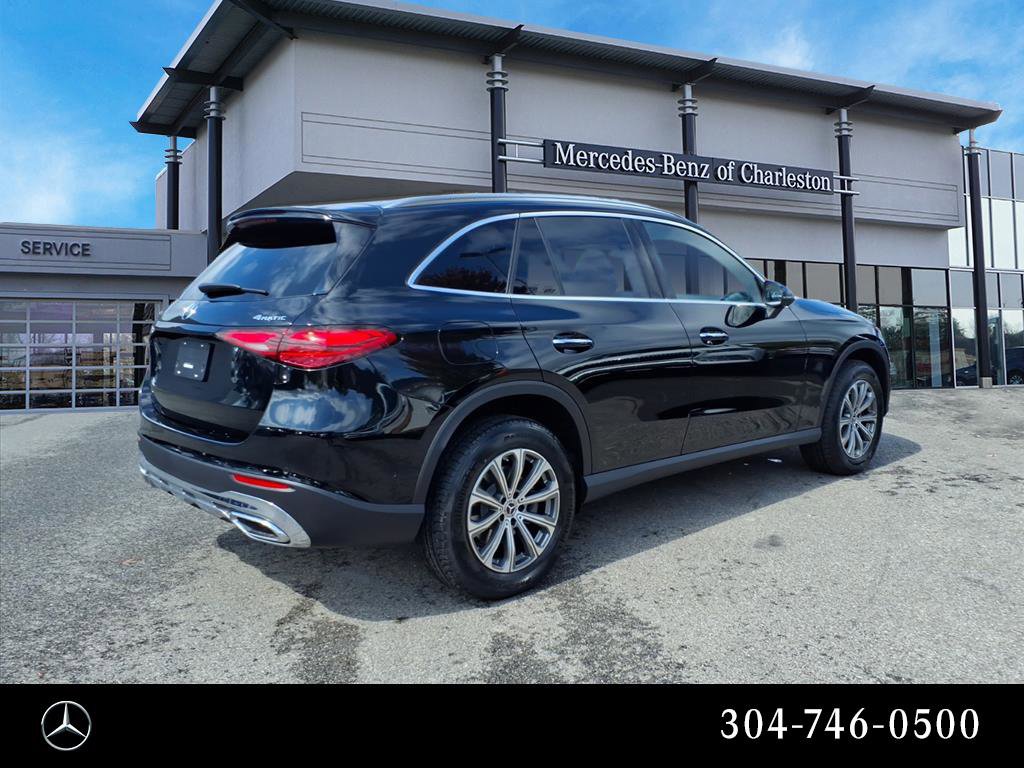 2026 Mercedes Benz GLC 300 4MATIC photo 3