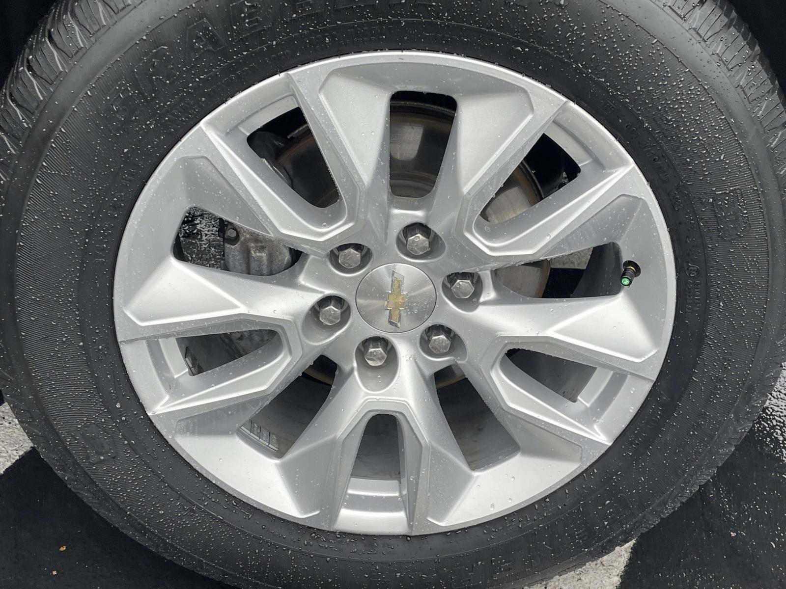 2021 Chevrolet Silverado 1500 Custom photo 3