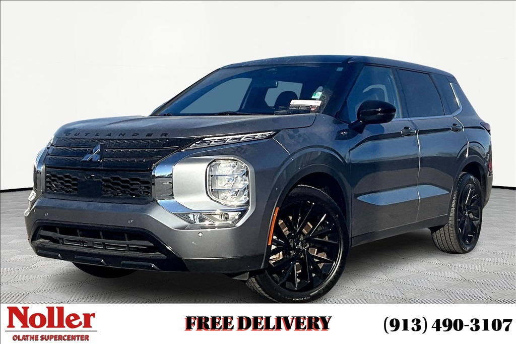 2024 Mitsubishi Outlander SE Black Edition's photo