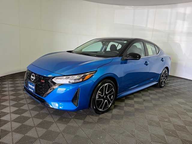 2024 Nissan Sentra SR photo 3