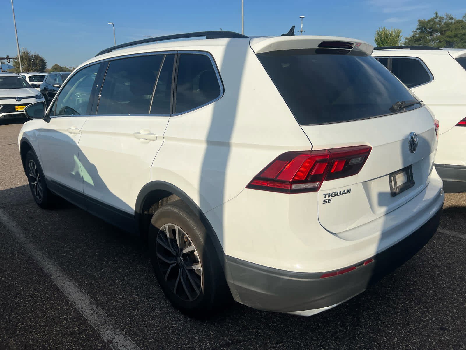 2019 Volkswagen Tiguan SE photo 4