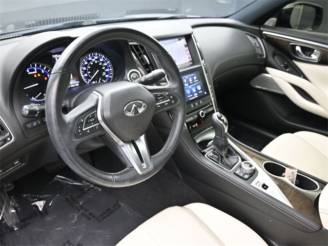 2018 Infiniti Q60 3.0t Luxe photo 4