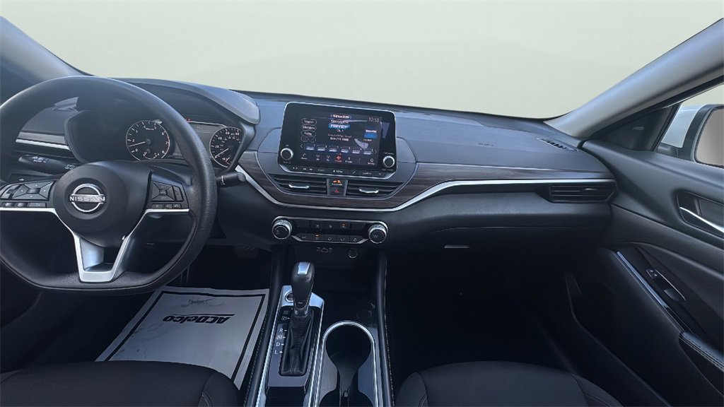 2023 Nissan Altima 2.5 SV photo 14