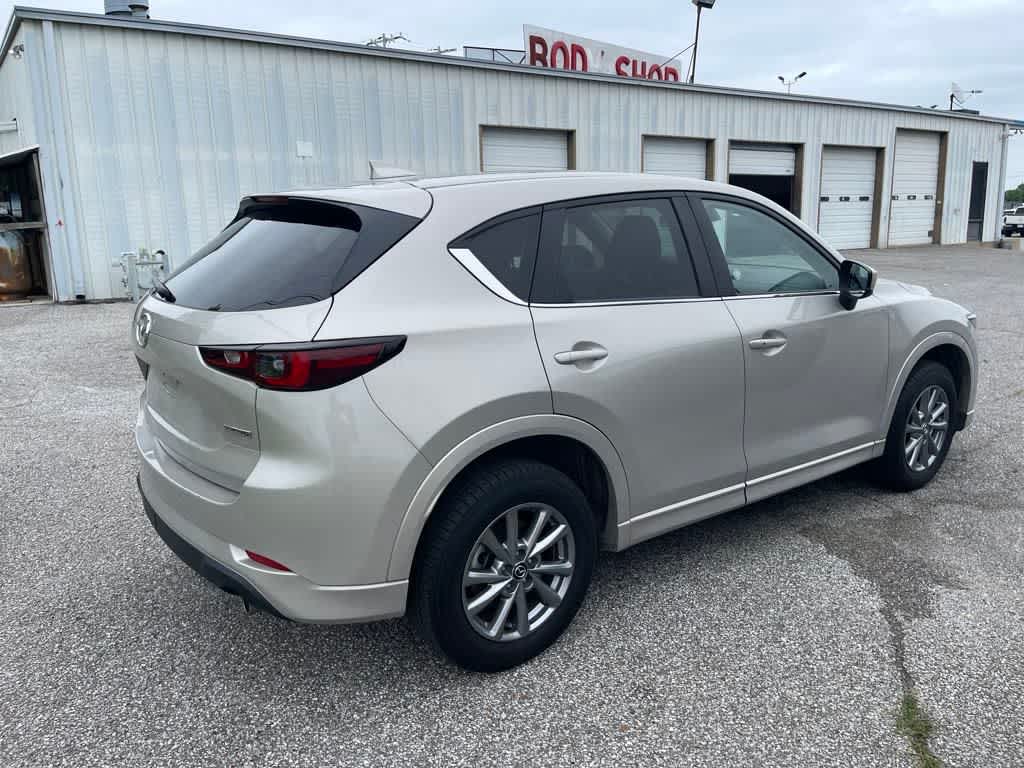 2024 Mazda CX-5 2.5 Select photo 4