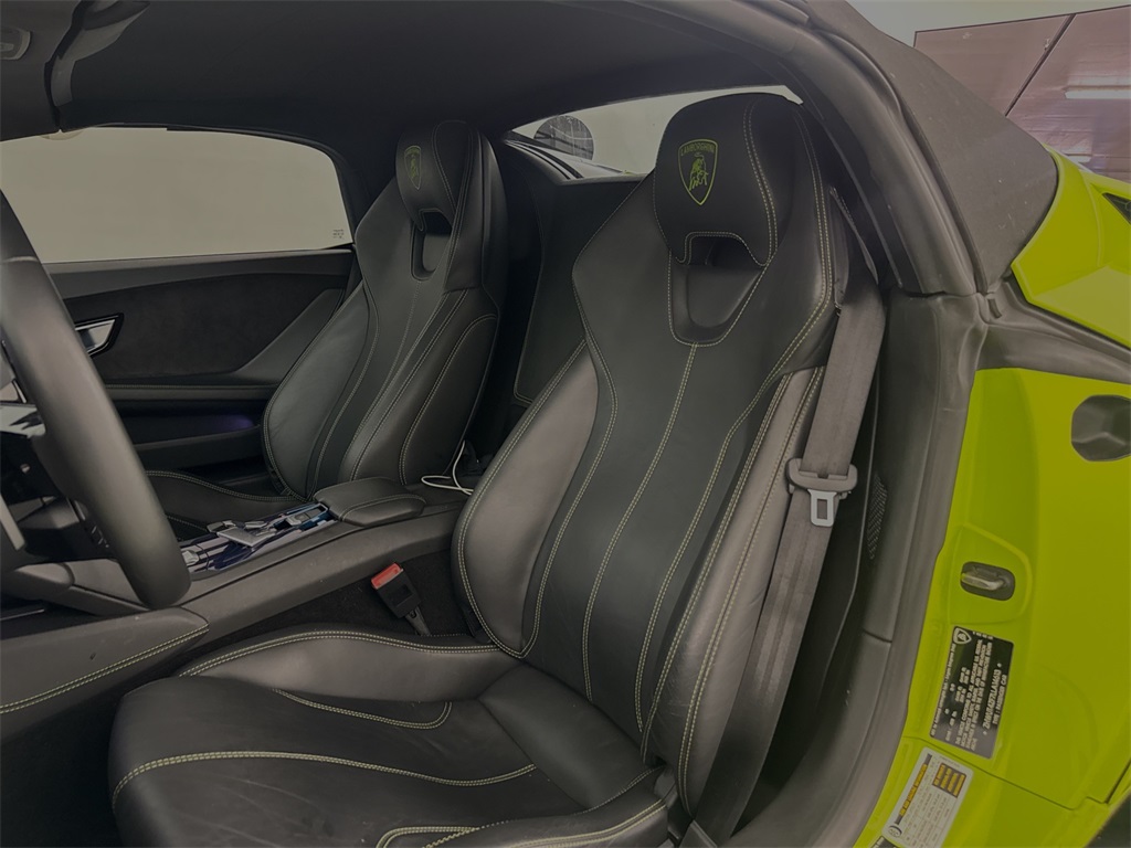 2020 Lamborghini Huracan Evo Spyder photo 21