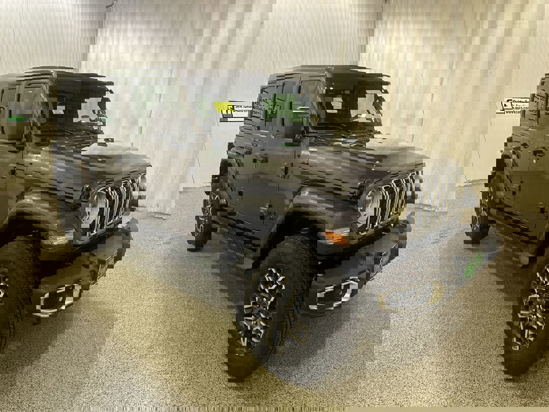 2026 Jeep Wrangler 4-Door Sahara's photo