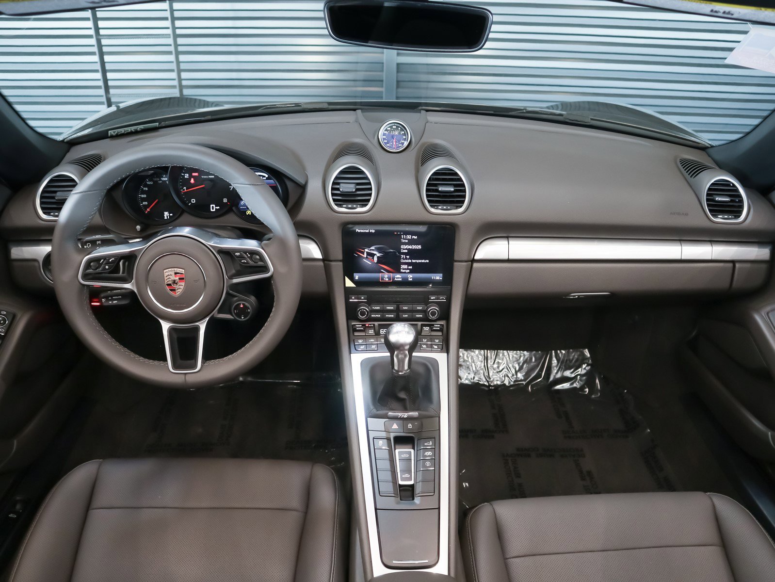 New 2025 Aventurine Green Metallic Porsche  image 16