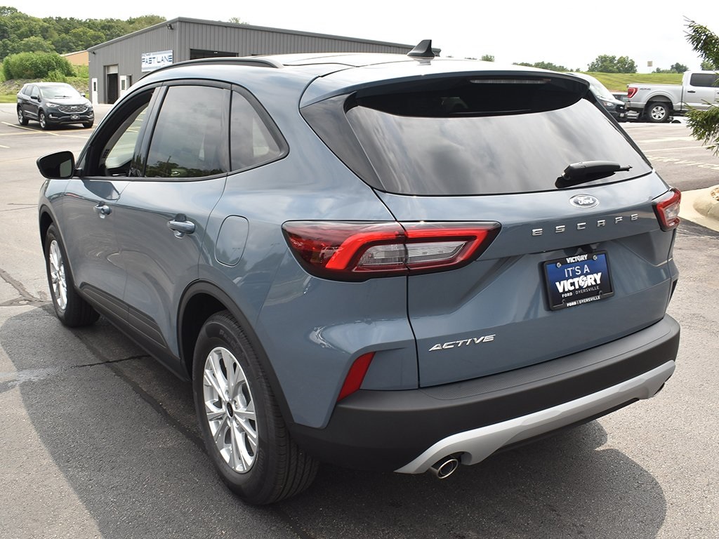 2025 Ford Escape Active photo 3
