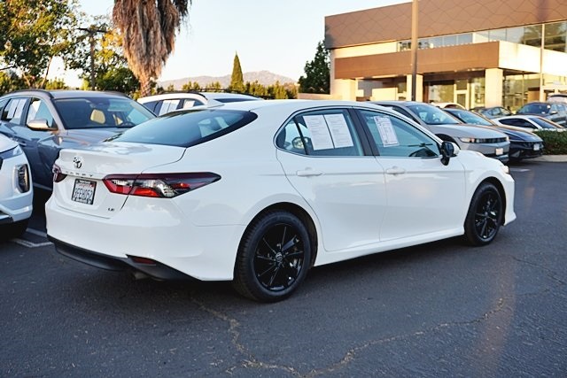 Used 2023 White Toyota LE image 7