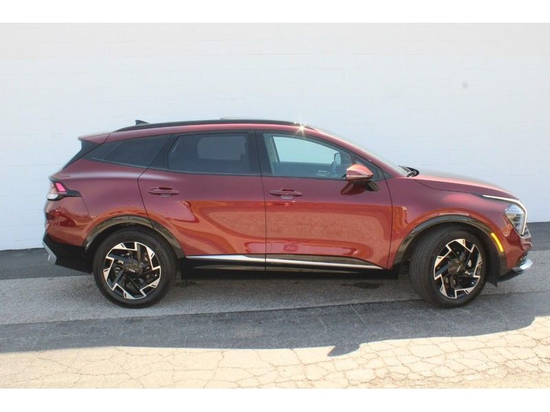 2023 Kia Sportage photo 3