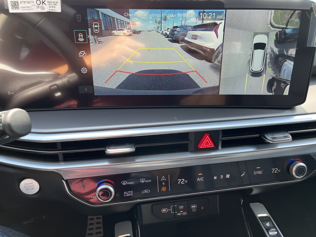 2025 Kia Sorento SX photo 3