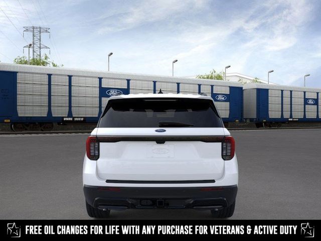 2025 Ford Explorer ST-Line photo 4