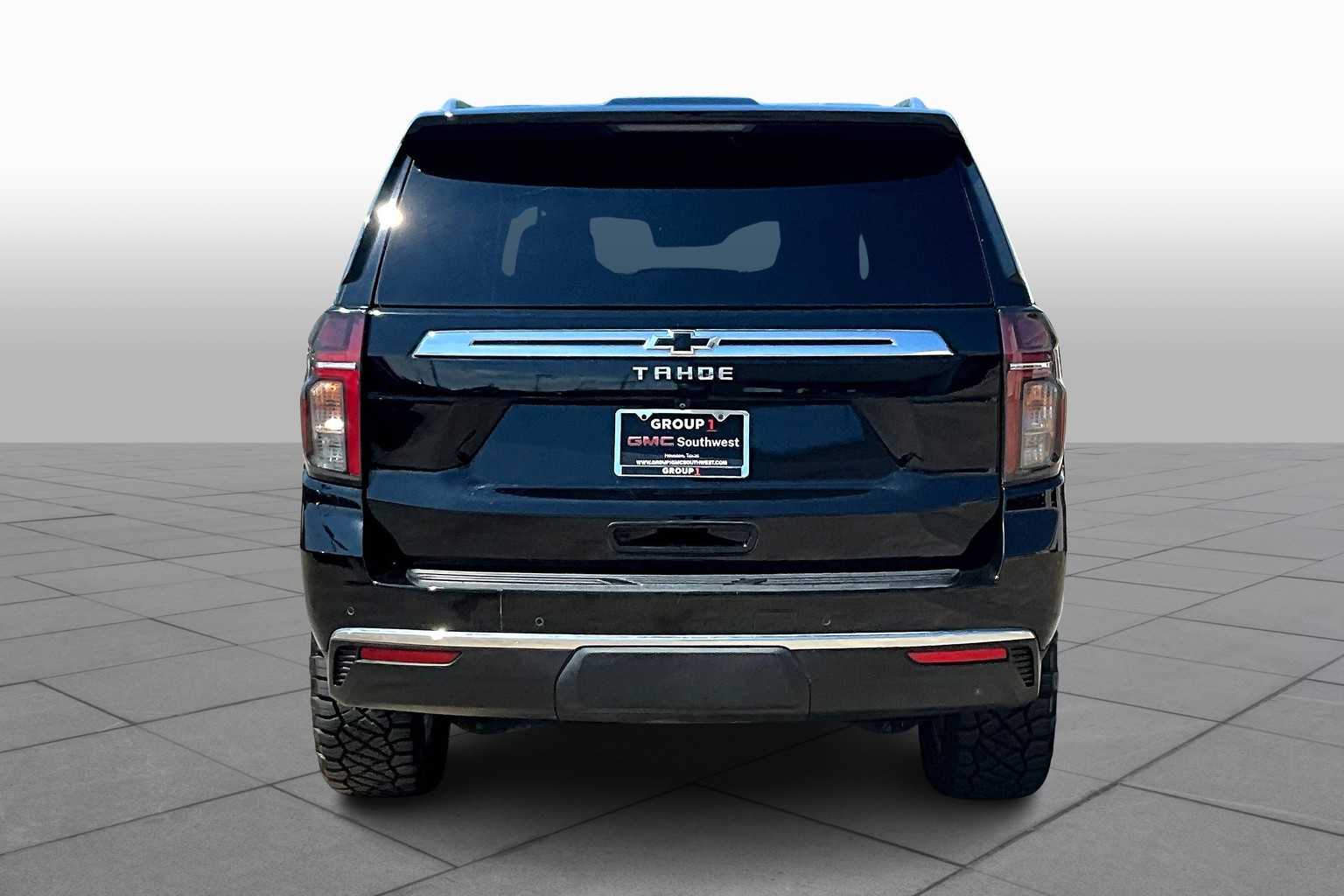 2021 Chevrolet Tahoe LT photo 3