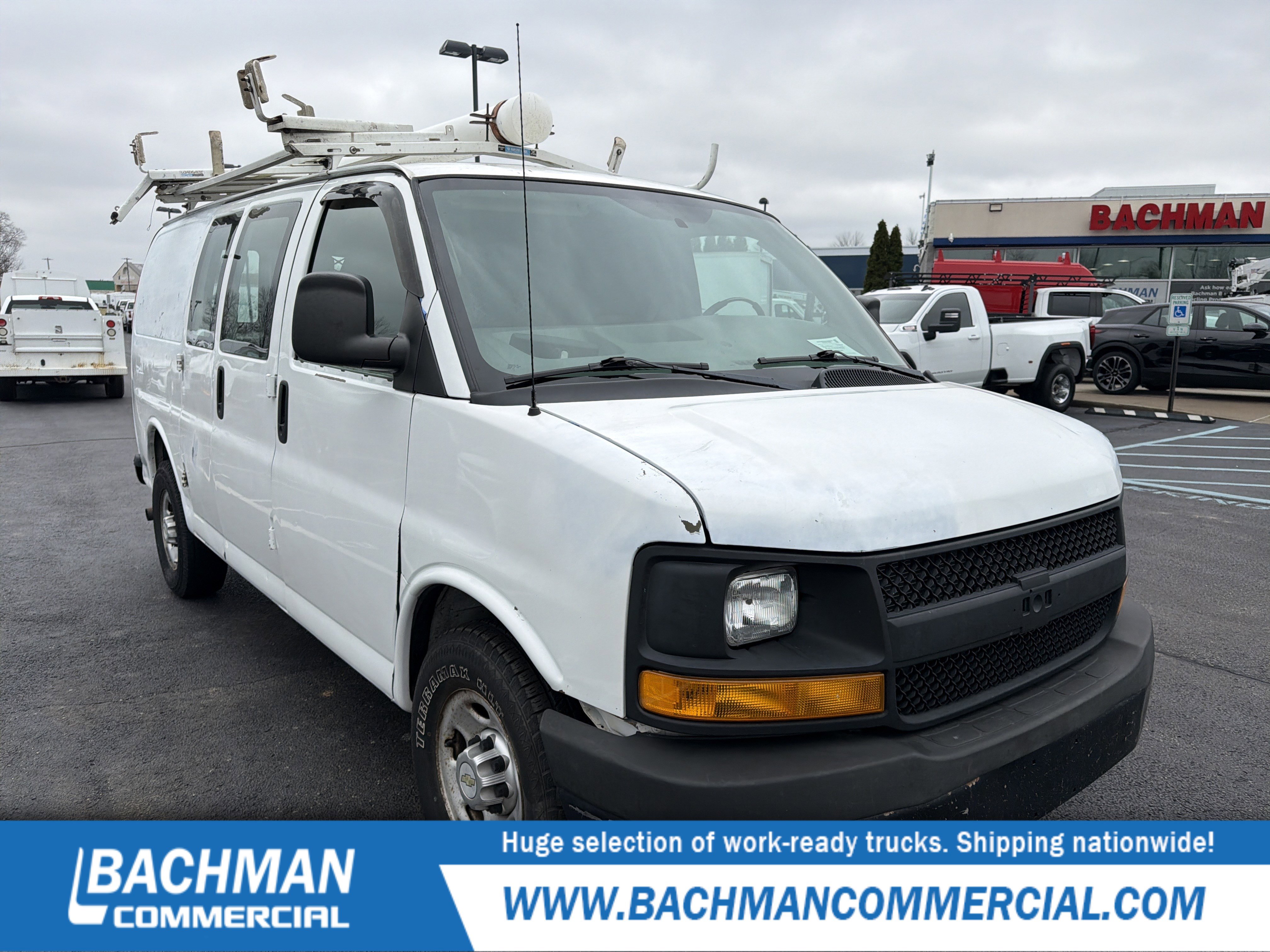 2011 Chevrolet Express Cargo Work Van's photo